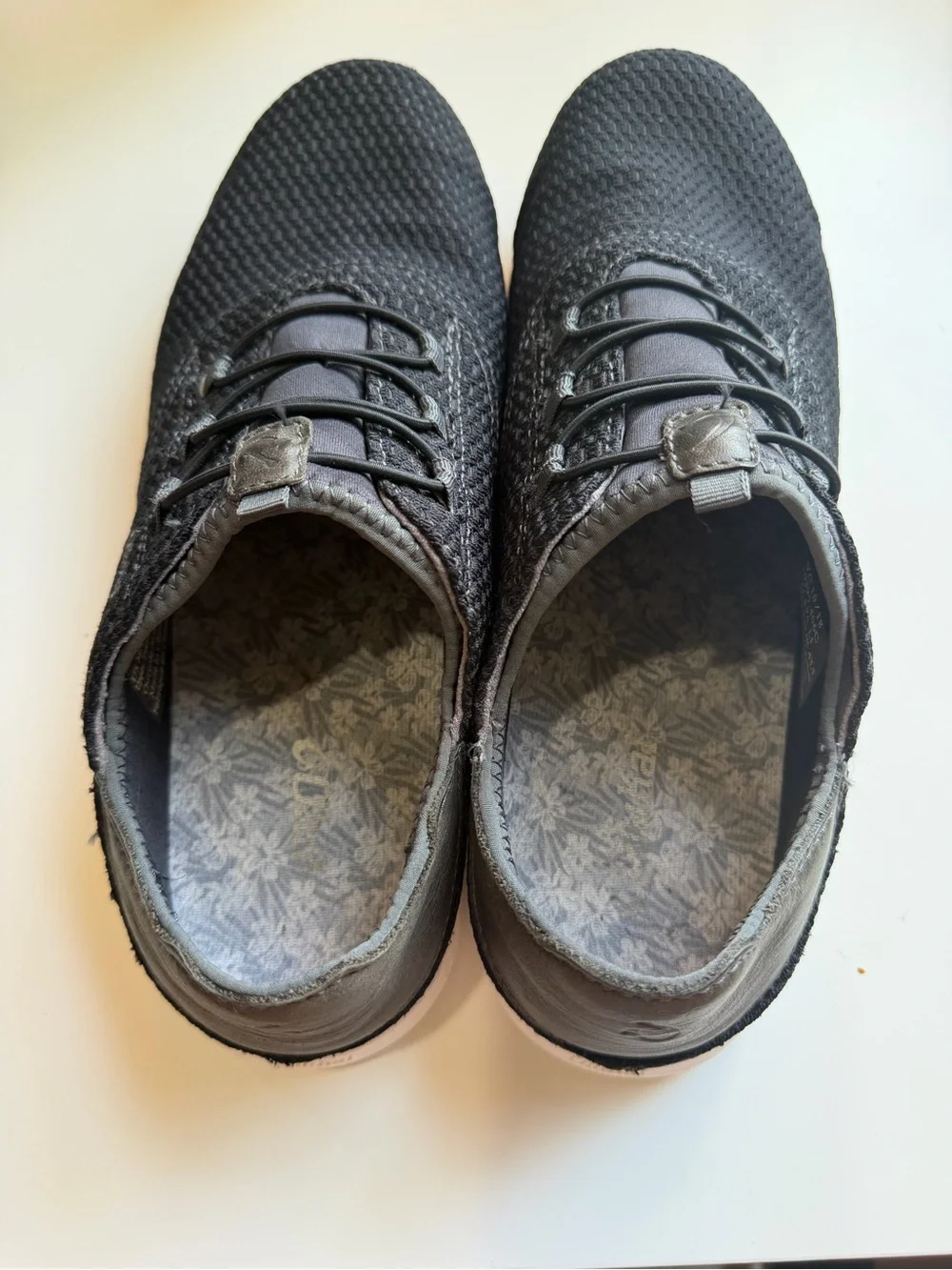 OluKai Alapa Li Men 10.5 Black Beach Water Sneakers Drop-In Heel Boat Shoes